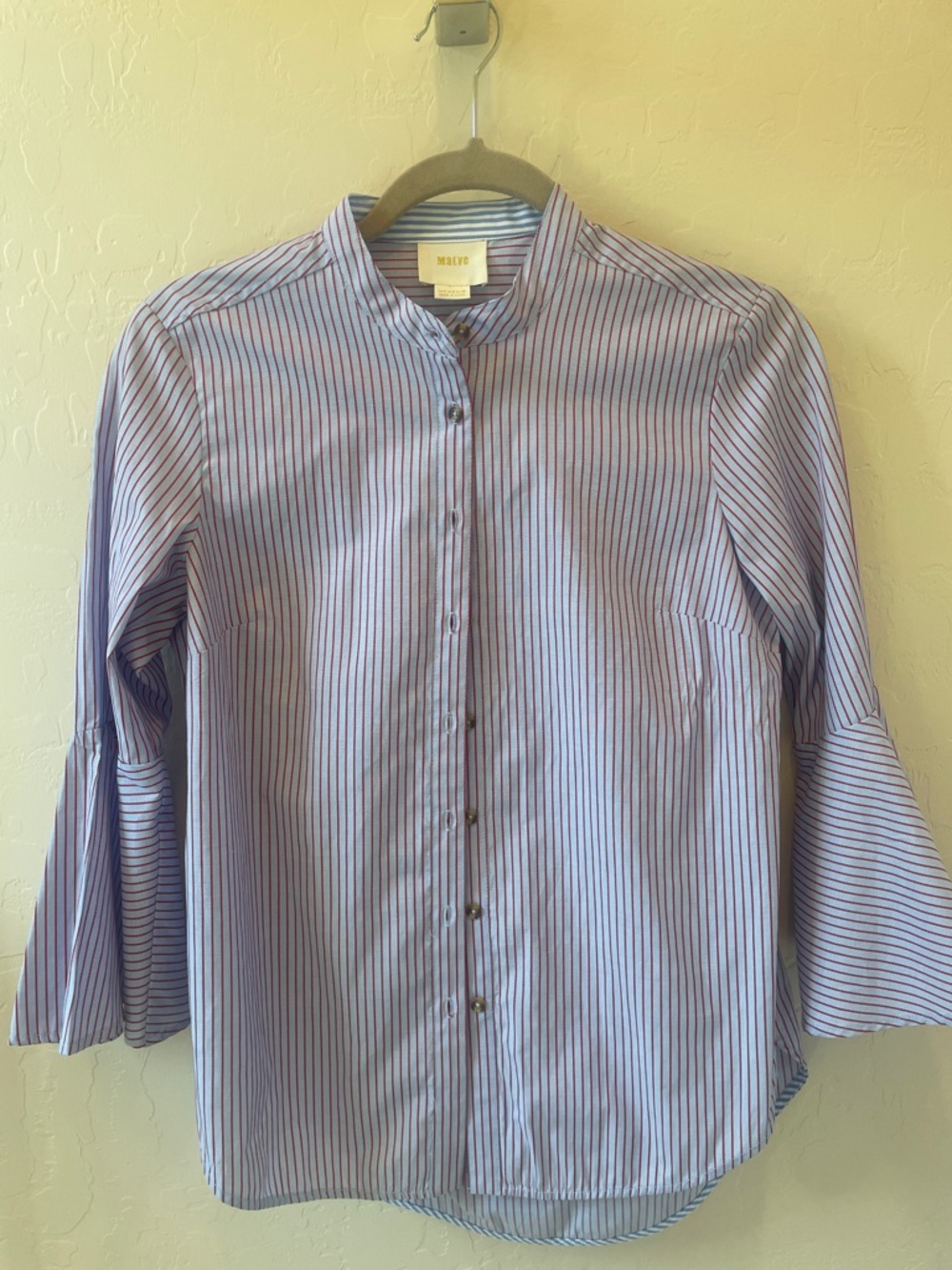 Maeve pale blue/muted red trumpet sleeve cotton blouse size 4